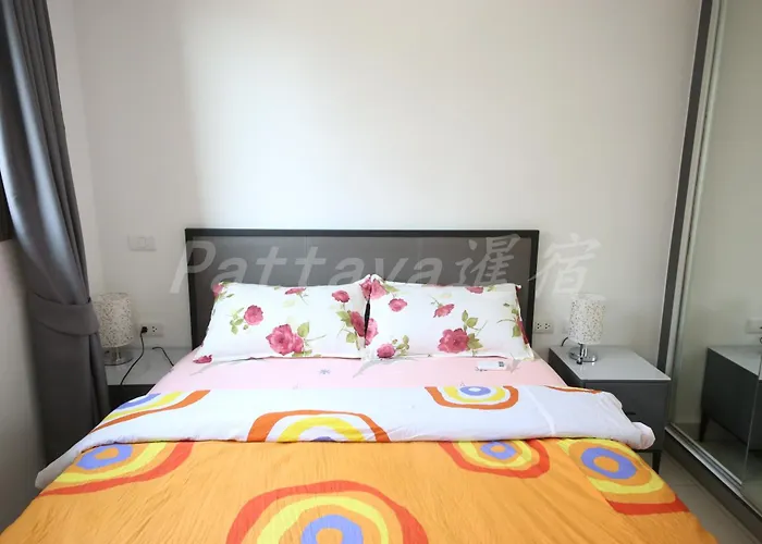 Arcadia Waters Condo Resort Pattaya